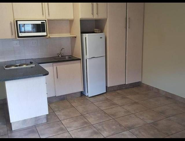 1 BEDROOM APARTMENT FOR SALE IN DASSIE RAND